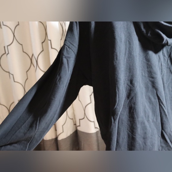 Calvin Klein Performance black hooded shirt with kangaroo pocket & drawstring 3X - Picture 3 of 9